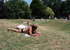 Parks Parīzē 2025. gada jūnijā.