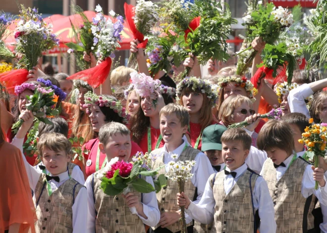 Rīgā saistībā ar XIII Skolu jaunatnes dziesmu un deju svētkiem ieviesīs satiksmes ierobežojumus