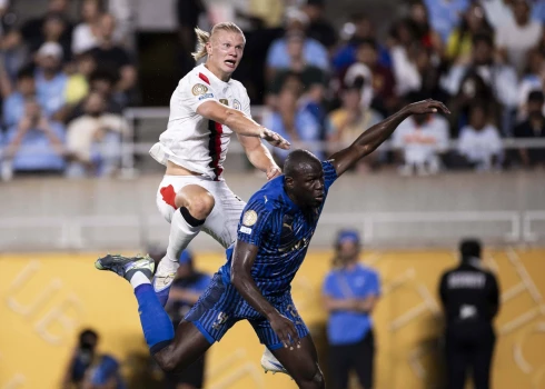 "Al Hilal" futbolisti pieveic čempionus Mančestras "City".