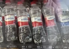 "Kāpēc jūs tā uzvedaties?" Par interneta sensāciju kļuvis video no Rīgas autoostas