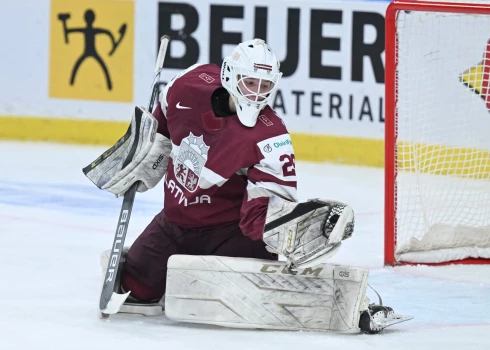 Talantīgais Latvijas hokeja izlases vārtsargs Linards Feldbergs centīsies sevi apliecināt Pitsburgas "Penguins" sistēmā.