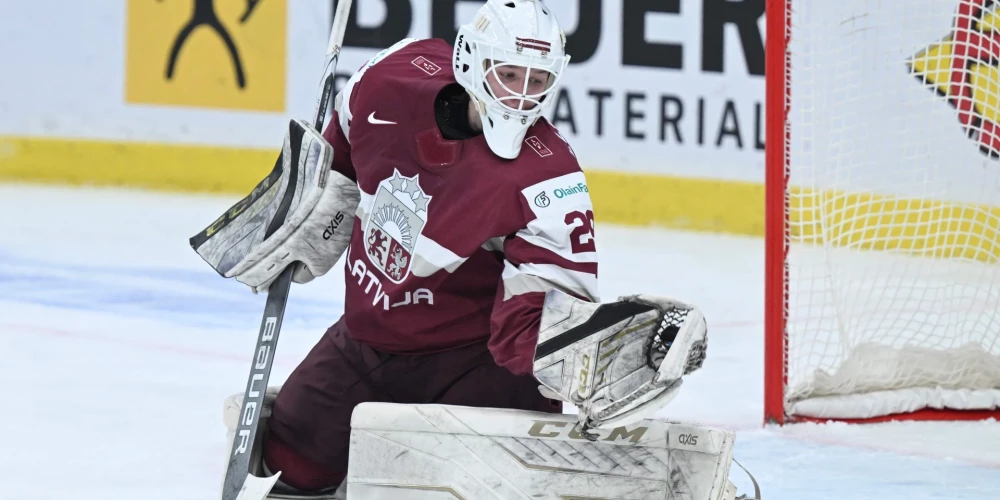 Linards Feldbergs (dzimis 2005. gada 16. augustā) ir latviešu hokeja vārtsargs.