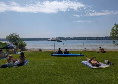 Peldoties kaili kopā ar draugiem, var izveidot unikālas un intīmas saites