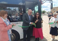 Uzsāk kursēt pārrobežu satiksmes autobusi starp Igauniju un Latviju