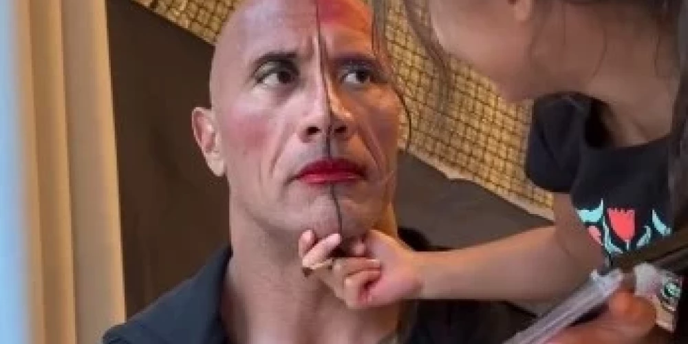 Ja meitas lūdz, Dveins Džonsons neiebilst būt par modeli grima ballītei.