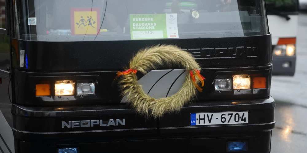 Если ты не в этом автобусе, то тогда - в городском.