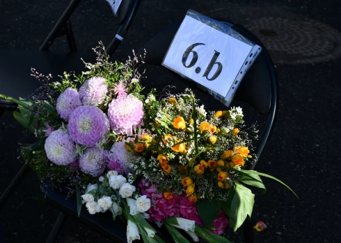 IZM uzsver, ka IZM budžeta samazinājums neskars pedagogu atalgojumu, izglītības kvalitāti, kā arī skolēnu un skolotāju labbūtību.