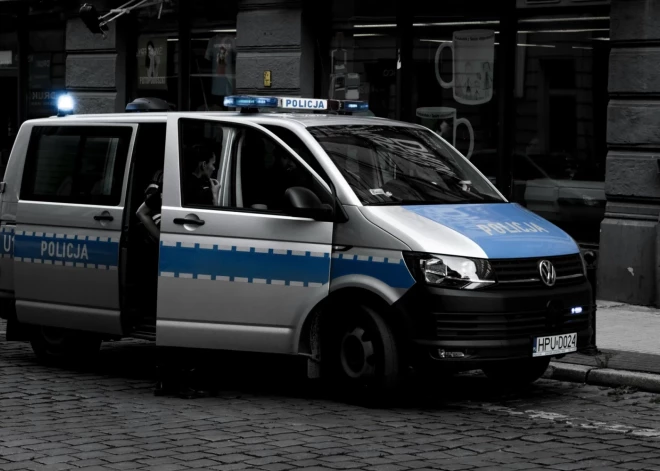 Задержана банда украинцев, которая в Латвии и Польше ради выкупа похищала африканских мигрантов