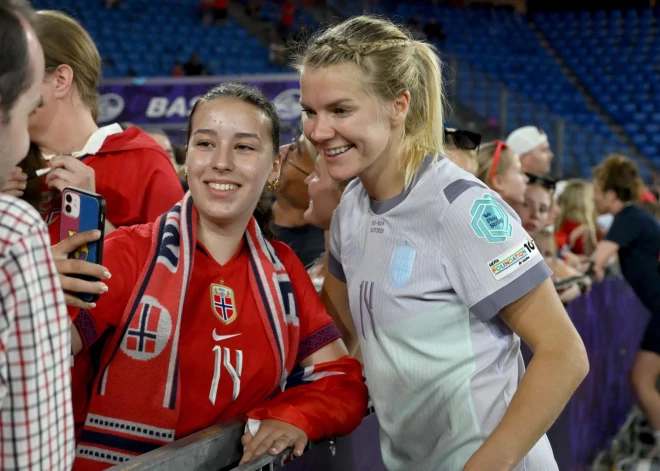 Norvēģijas dāmas sāk Eiropas futbola čempionātu ar uzvaru pār mājiniecēm šveicietēm