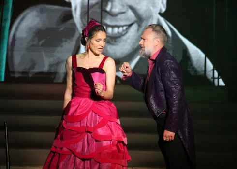 No 26. līdz 29. jūnijam Operetes un muzikālais teātris viesojās Ungārijā 8. Vesprēmas Ratonyi Róbert Operetes festivālā.