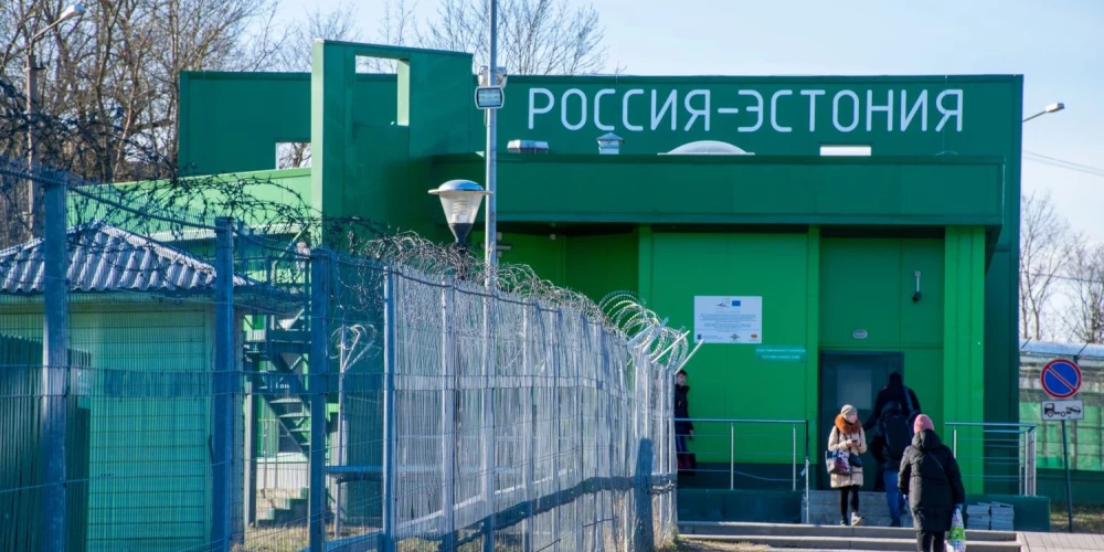 Пограничный пункт в Нарве.