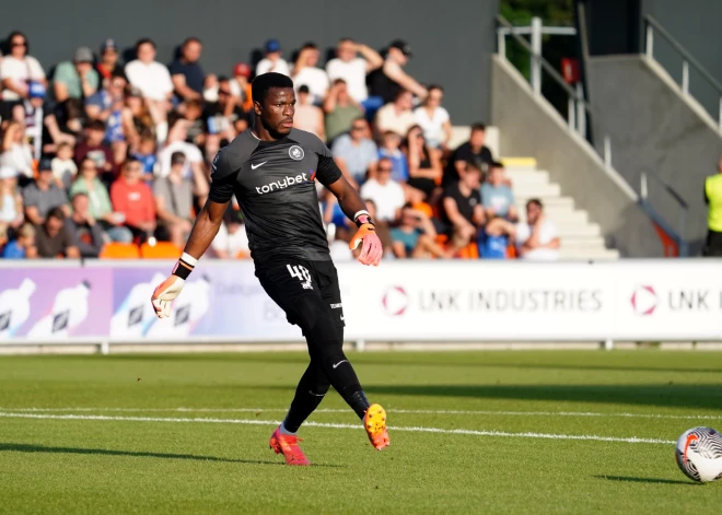 Pret Amsterdamas "Ajax" neskartus RFS vārtus nosargājušais Ondoā pamet komandu