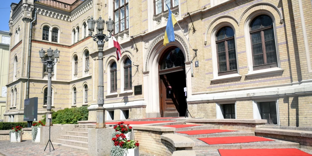 Latvijas universitātes ēka.