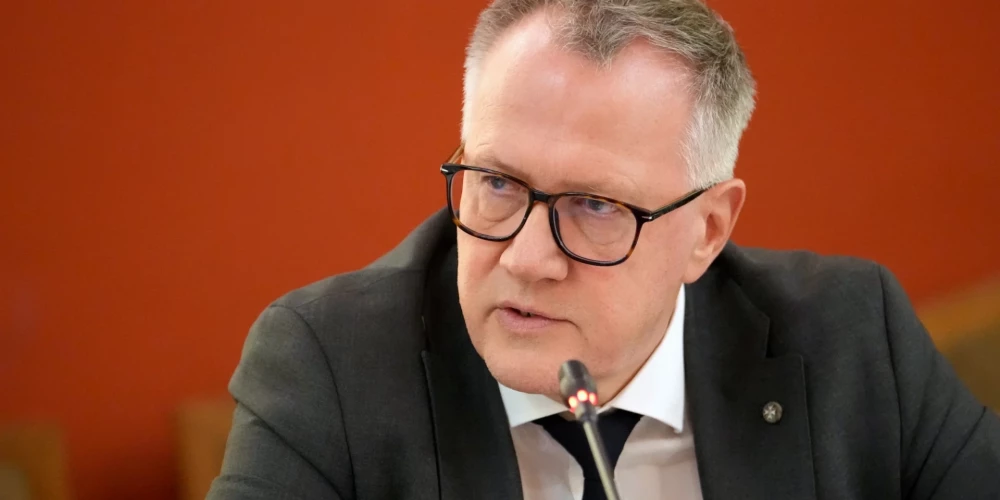Finanšu ministrs Arvils Ašeradens.