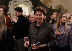 Ko arhīvi tev stāsta: ārlietu ministre Baiba Braže un “komjaunatnes” Centrālkomiteja. DOKUMENTU FOTO