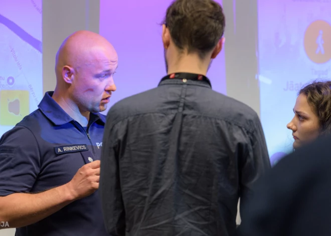 4. jūlijā, Valsts policijā notika preses konference, kurā tika prezentēta jaunā elektroniskās uzraudzības sistēma, kas izstrādāta un ieviesta, lai mazinātu vardarbību ģimenē un stiprinātu sabiedrības drošību.