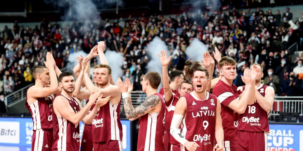 Latvijas vīriešu basketbola izlase 2023.gada Pasaules kausa kvalifikācijas spēlē. 