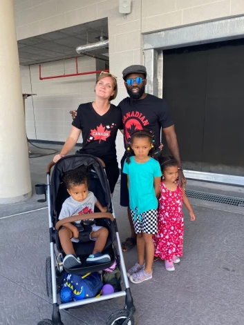 Līva, Kvesi, Dominiks, Elizabete un Viktorija.