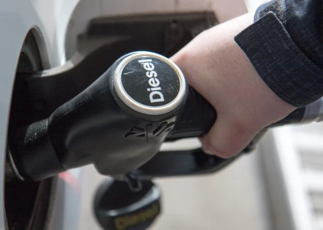 Запрещенное российское дизельное топливо поступает в ЕС сотнями тысяч тонн через одну страну