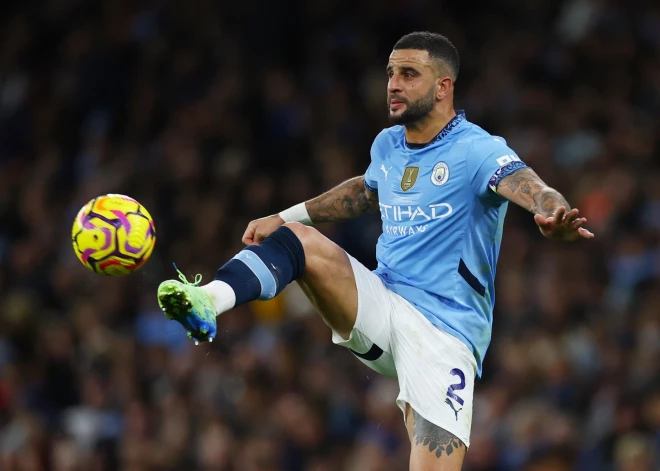 Bijušais Mančestras "City" kapteinis Kails Volkers pievienojas premjerlīgas jaunpienācējai "Burnley"