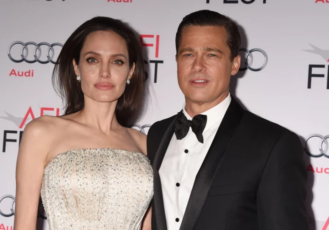 Анджелина Джоли и Брэд Питт объявили о расставании в 2016 году.