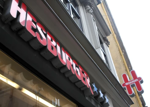 Somijas ātrās ēdināšanas tīkla "Hesburger" restorāns.