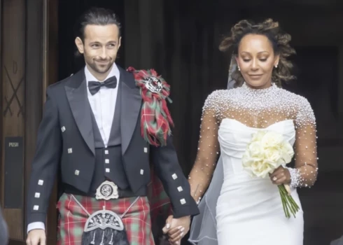 Melānija Brauna (Mela B) apprecējusies ar stilistu frizieri Roriju Makfiju.