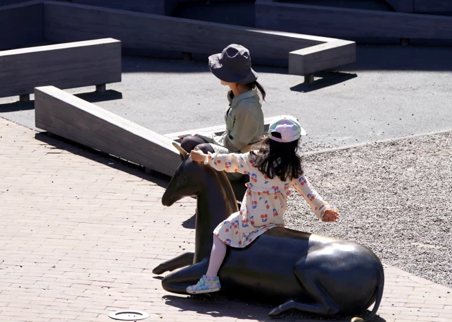 SPKC apkopojis padomus vecākiem par bērna drošību vasarā