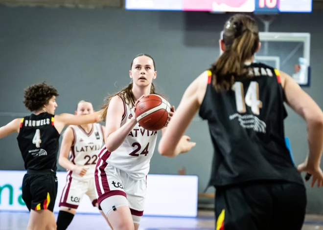 Latvijas U-18 basketbolistes vareni sāk, tomēr zaudē pret Beļģiju