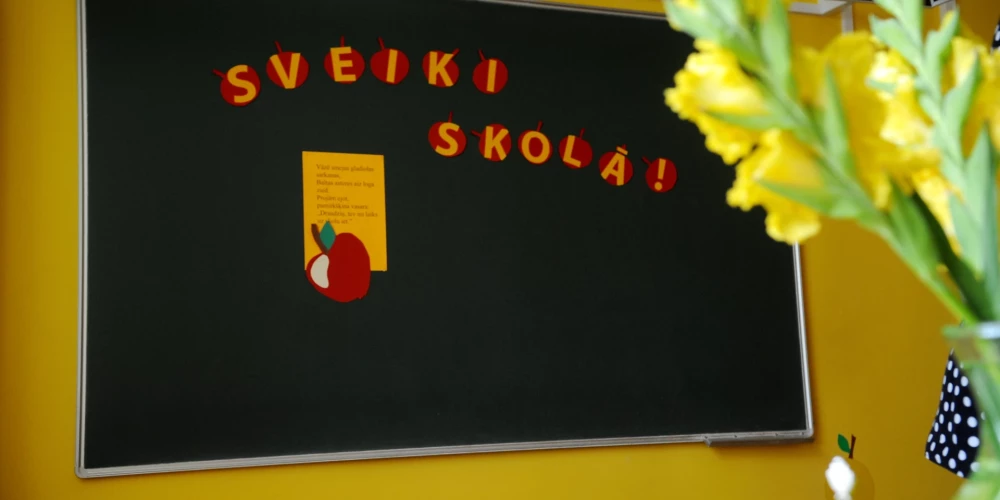 Savāc parakstus aicinājumam pedagogiem ļaut agrāk doties pensijā.