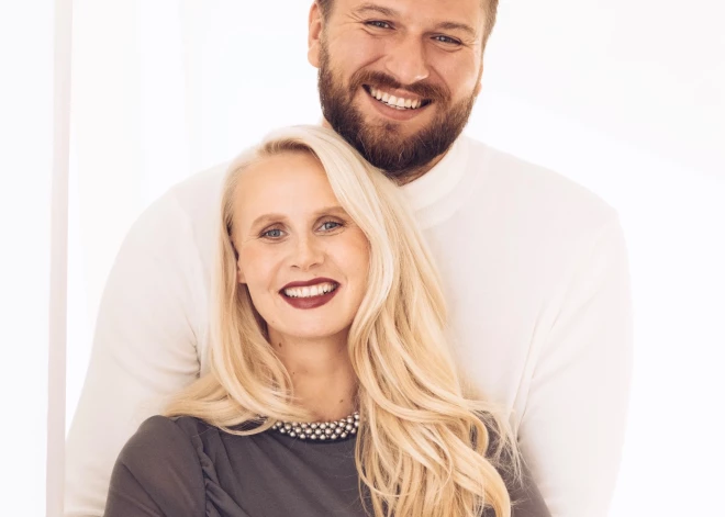 Rūta Dvinska svētku pieredzi nodod meitai