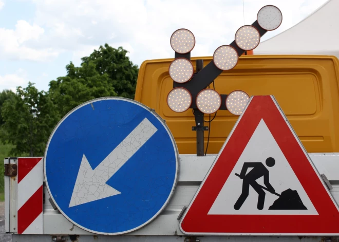 Pašvaldības iebilst pret finansējuma samazinājumu ceļu remontiem