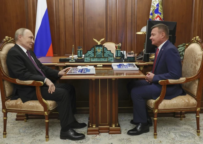 Kremlis reaģējis uz satiksmes ministra Starovoita nāvi