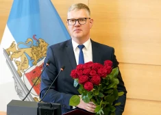 "Дети есть дети - они говорят, как им хочется": Кирсис не запрещает русский язык на переменах в школах