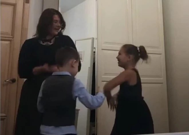 31-летняя женщина потеряла ногу, прыгая на батуте; муж не выдержал и бросил ее - но на этом история не закончилась