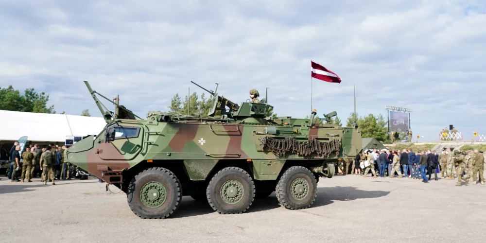 Военная техника сможет выезжать на дороги общего пользования для испытаний.