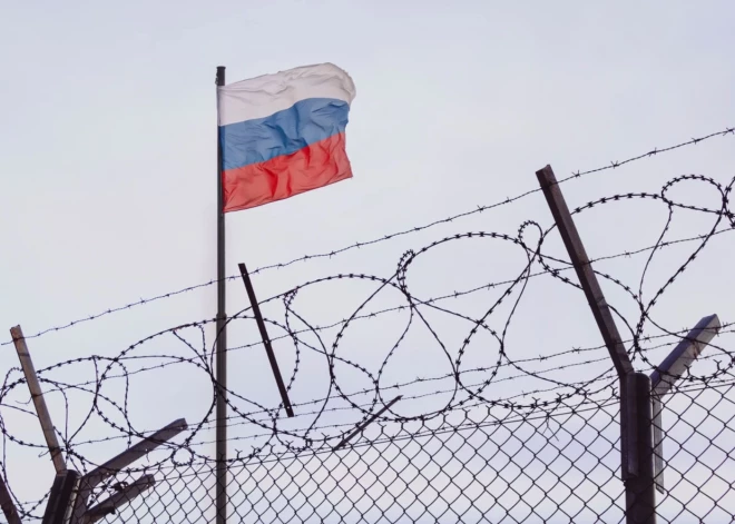 Krievijā vīrietim piespriests 20 gadu cietumsods par mēģinājumu aizdedzināt administrācijas ēku Čeļabinskā