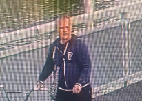 Policija meklē vīrieti saistībā ar iespējamu velosipēda zādzību Liepājā. 