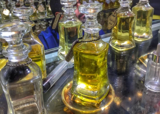Arābu smaržu fenomens - kāpēc šie aromāti tik ļoti patīk latvietēm