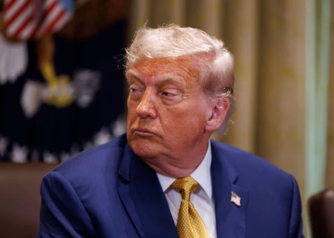 Tramps draudējis bombardēt Maskavu, ja Putins uzbruks Ukrainai – atklāj privāti ieraksti