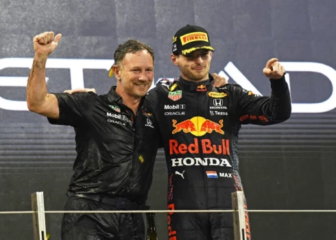 Kristiana Hornera (pa kreisi) laikā "Red Bull" piloti par F-1 čempioniem kļuva astoņas reizes. 