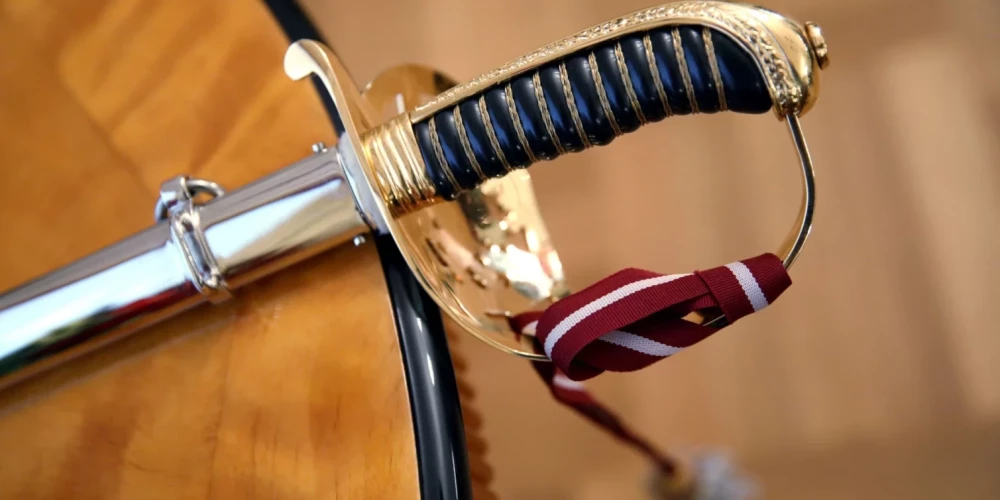 Министерство обороны пока не планирует закупать новые сабли.