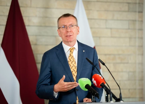 Valsts prezidenta Edgara Rinkēviča un Ministru prezidentes Evikas Siliņas preses konference Jūrmalas rezidencē. 
