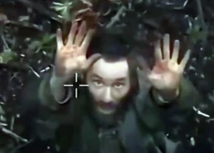 VIDEO: Ukrainas desantnieki sagūsta Krievijas armijas virsnieku