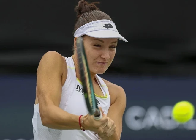 Darja Semeņistaja "WTA 125" turnīrā Zviedrijā sakauj šī gada "French Open" pusfinālisti