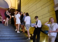 Jaunieši ļoti grib studēt: kuras ir populārākās Latvijas augstskolas?