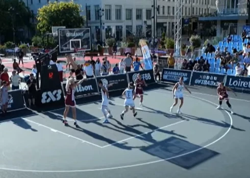 Latvijas 3x3 izlases dāmas cīnās ar vācietēm (ekrānuzņēmums no video)