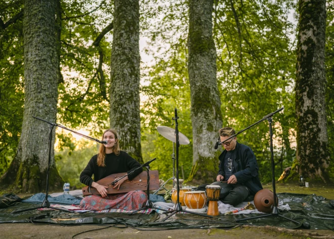 Dainu kalna 40. gadskārtas svinības (foto: Edgars Semanis)