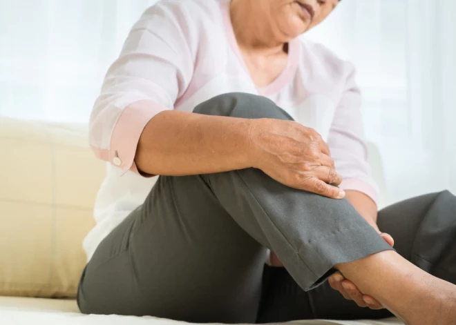 Движение, магний и чулки: простые решения против летних отеков