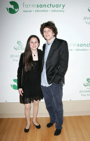 Heilija ar brāli Džesi 2007. gadā.